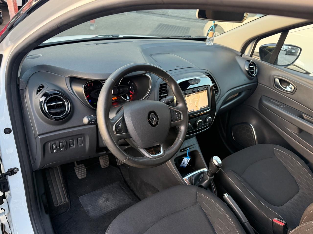 Captur 1.0 /unipro/rate/sport / unipro/ rate/ E6