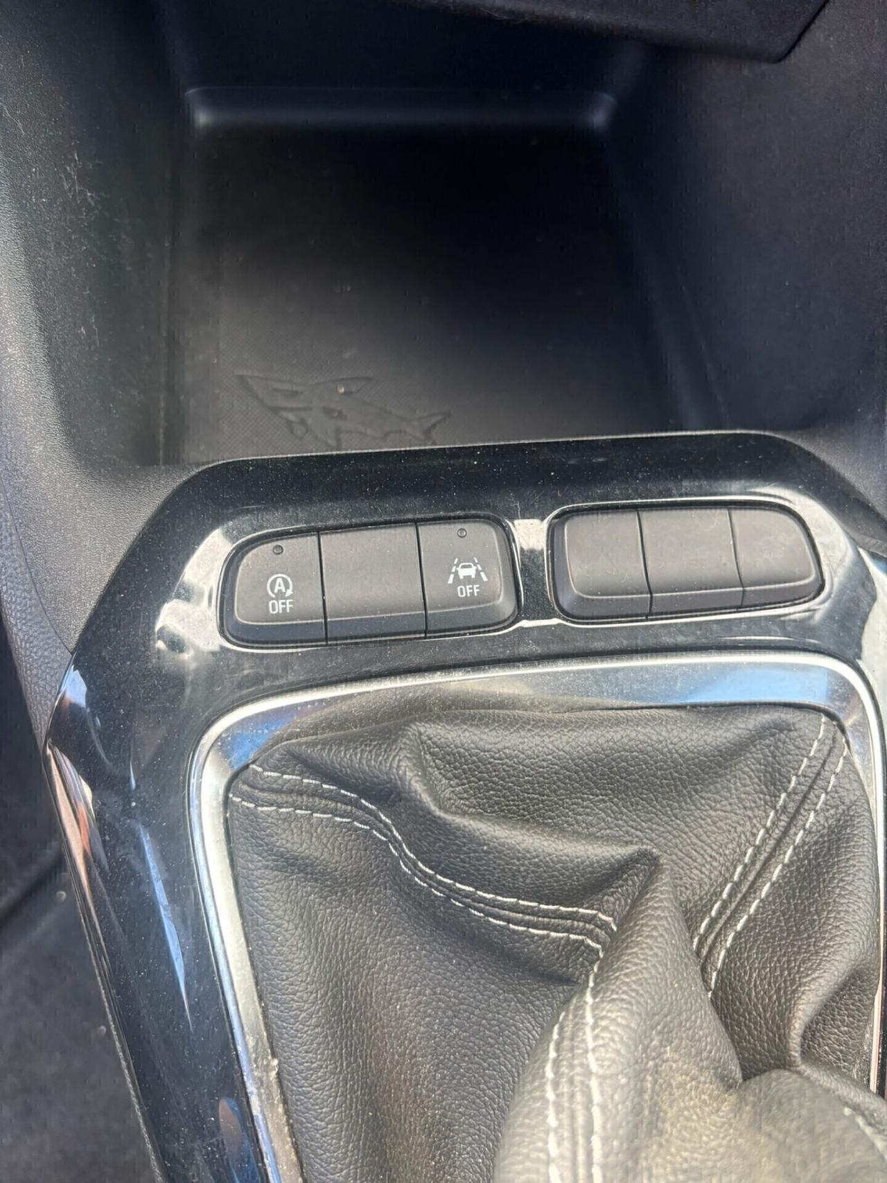 Opel Corsa 1.2 Elegance bi-colore