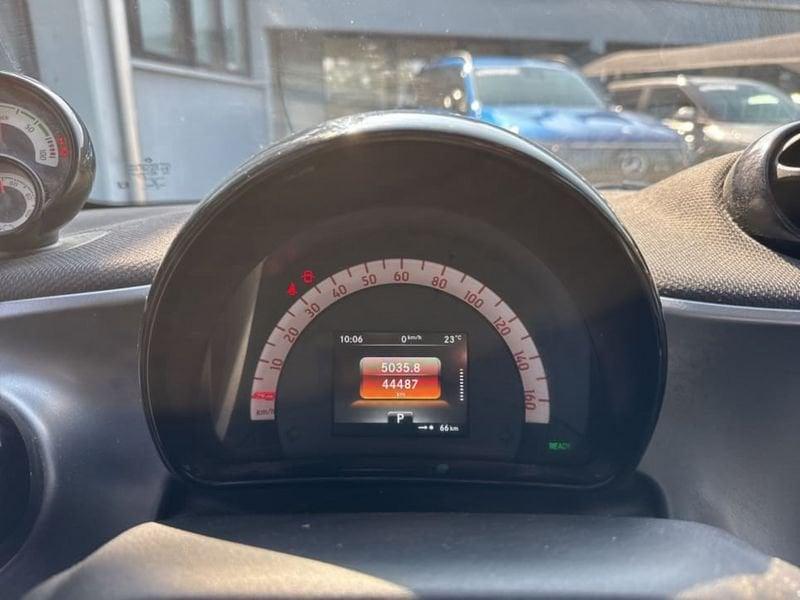 smart fortwo EQ PASSION 22KW