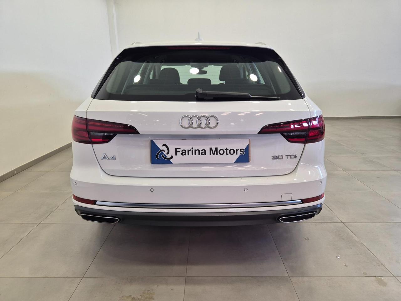 Audi A4 Avant 30 2.0 tdi Business 122cv s-tronic - NEOPATENTATI - Cruise/Lim - Sens. Park.