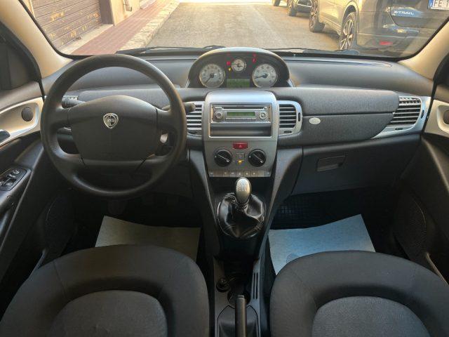 LANCIA Ypsilon 1.2 69 CV Unyca