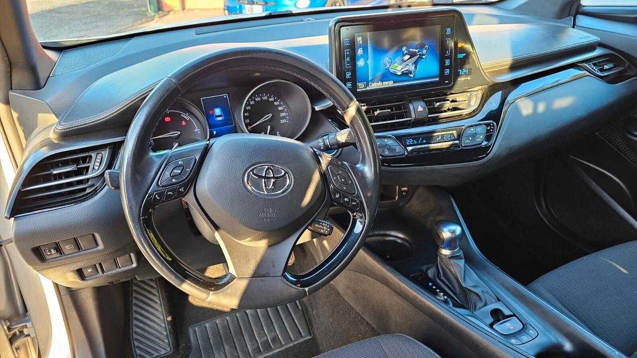 Toyota C-HR 1.8 Hybrid E-CVT Active