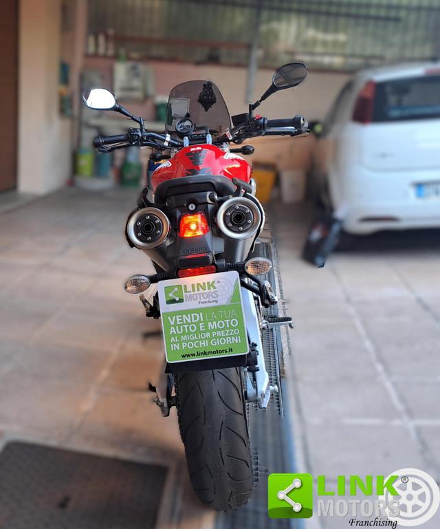 YAMAHA MT-03 .
