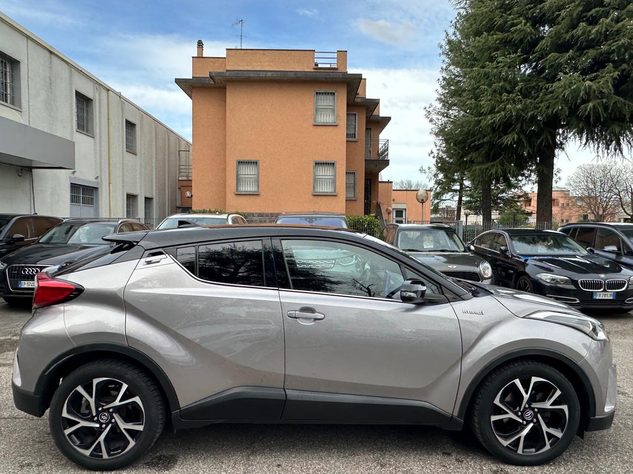 Toyota C-HR 1.8 Hybrid E-CVT Style