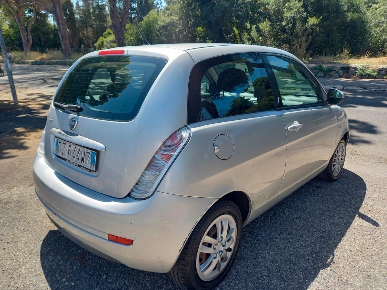 Lancia Ypsilon 1.2 Argento NEOPATENTATI GARANZIA 12 MESI