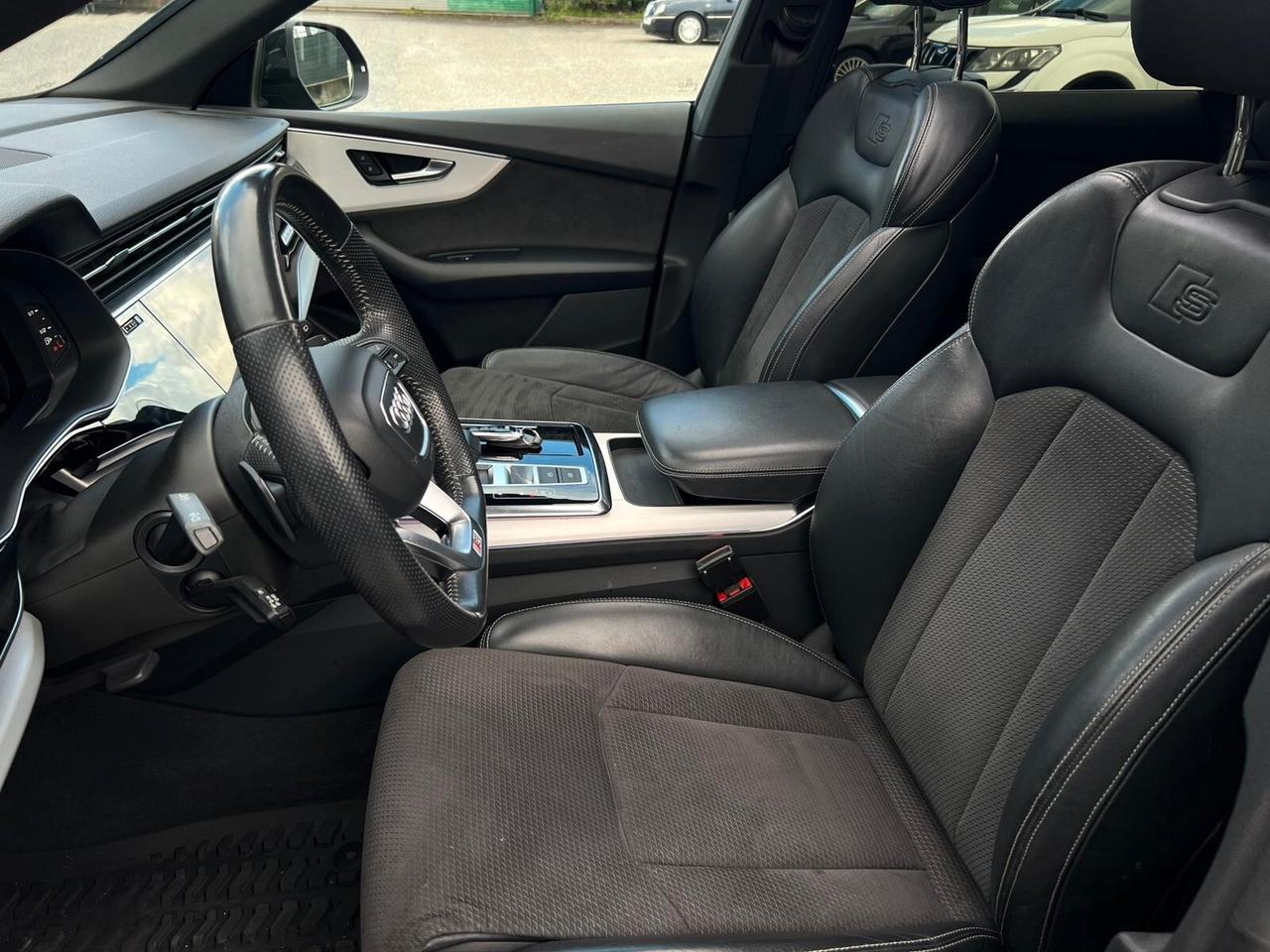 Audi Q8 50 TDI 286 CV quattro tiptronic Sport- 2020