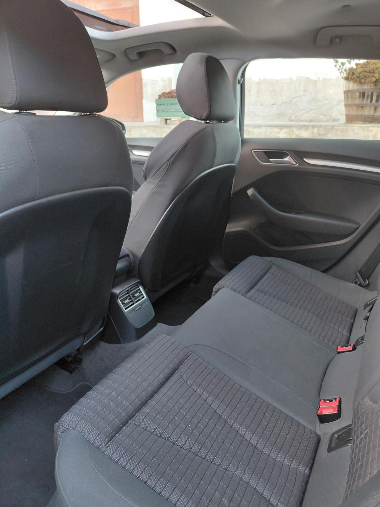 Audi A3 SPB 2.0 TDI 150 CV clean diesel Ambiente