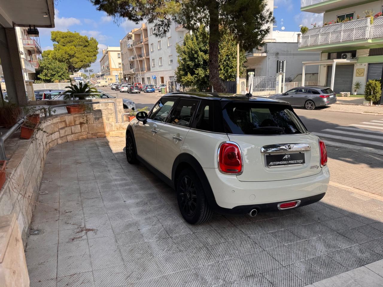 Mini 1.5 Cooper D 5 porte Automatica