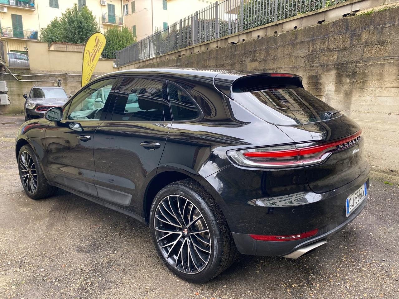 Porsche Macan 2.0 tetto panoramico 245 cv