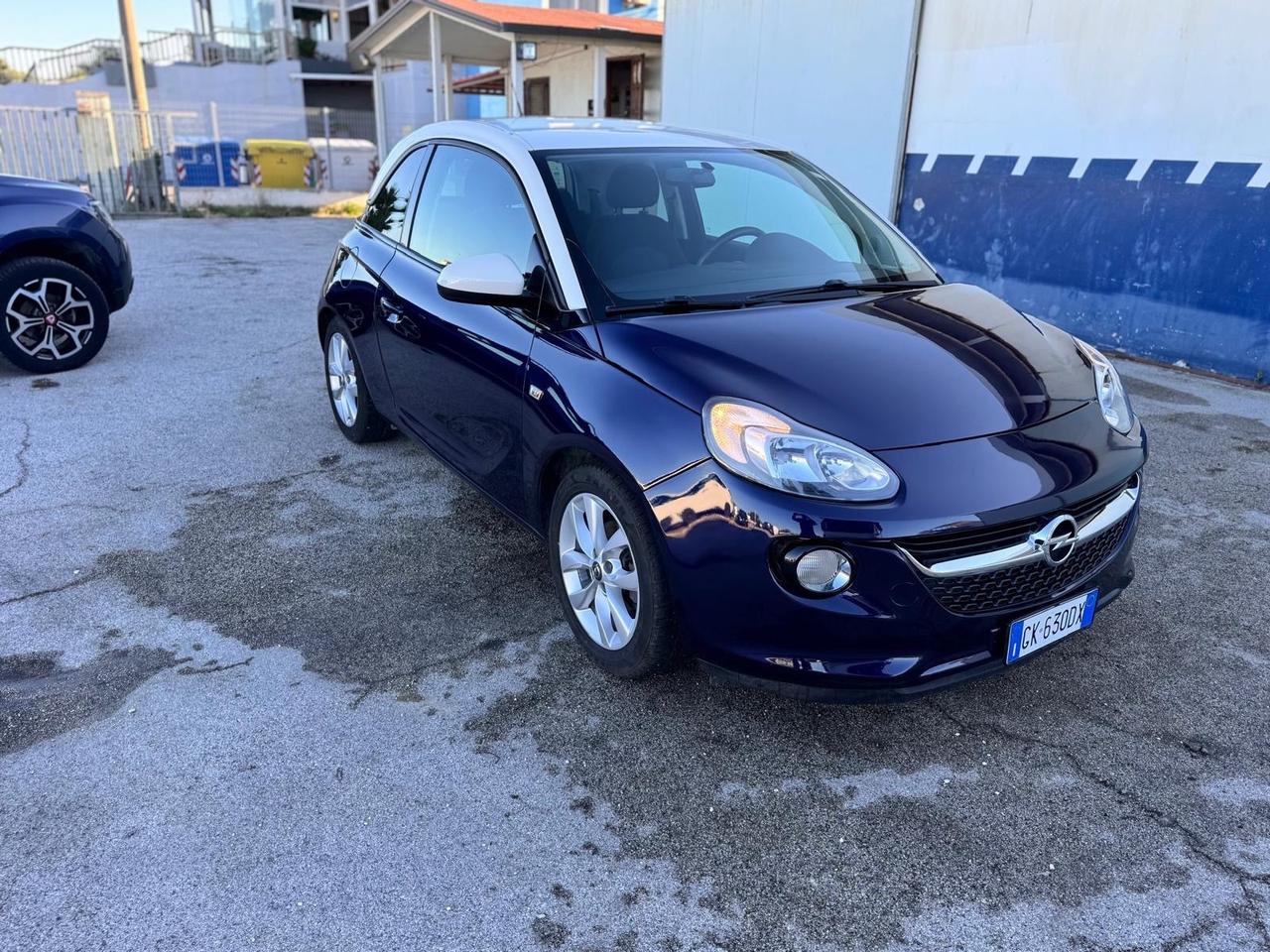 Opel Adam 1.2 Vr -6 Limited edition