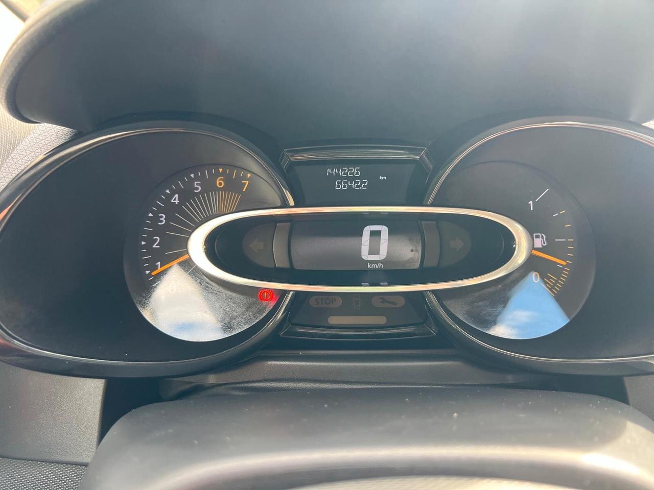 RENAULT CLIO 1.2 5P 73CV LIVE NEOPATENTATI