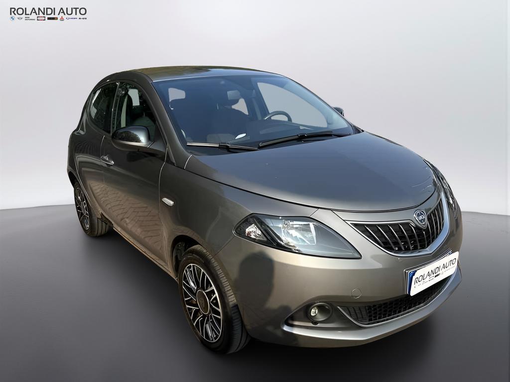 Lancia Ypsilon 1.0 FireFly Hybrid Oro
