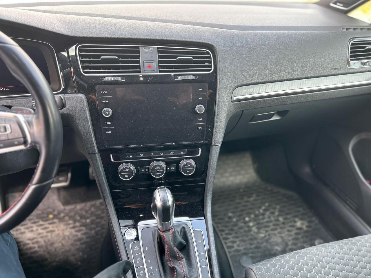 Volkswagen Golf GTI Highline 2.0 TSI GTI Performance