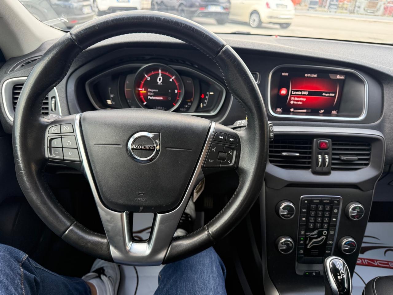 Volvo V40 D2 Geartronic R-design