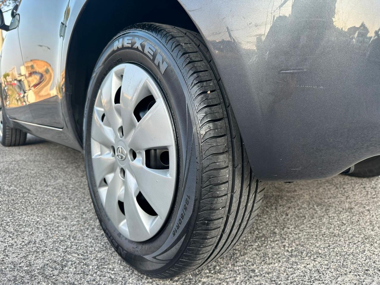TOYOTA YARIS 5PORTE 1.3cc BENZINA