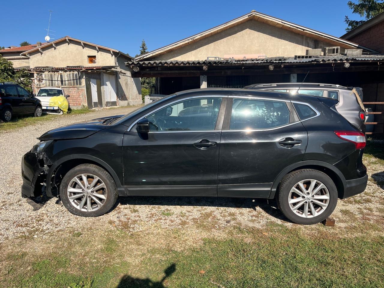 Nissan Qashqai 1.6 dCi AUTOMATICO INCIDENTATO