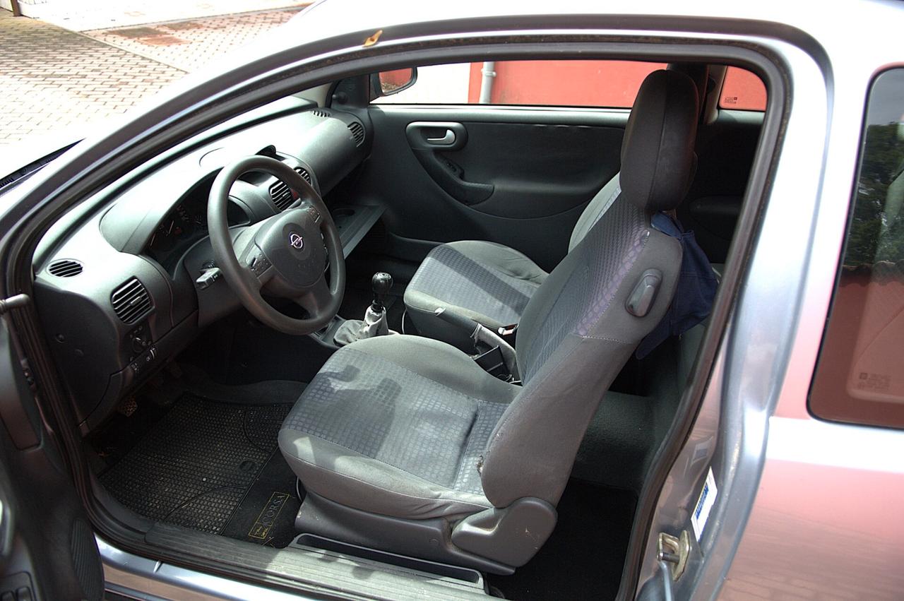 Opel Corsa 1.0i 3 porte Comfort
