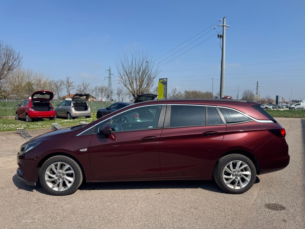 OpelAstra 1.6 CDTi 136CV S&S Sports Tourer Innovation Neopatentati