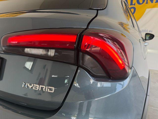 FIAT Tipo 1.5 Hybrid DCT 5 porte Cross NEOPATENTATI