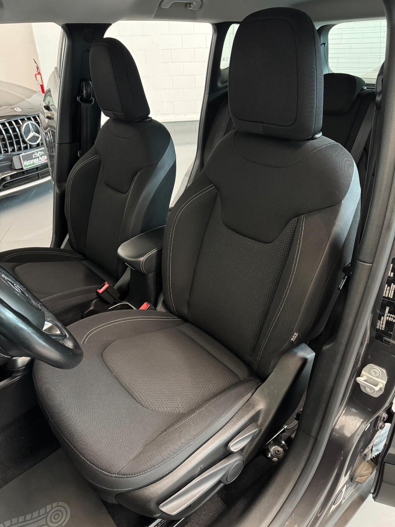 Jeep Renegade Limited 1.0cc 120cv CarPlay OK Neopatentati Finanziabile