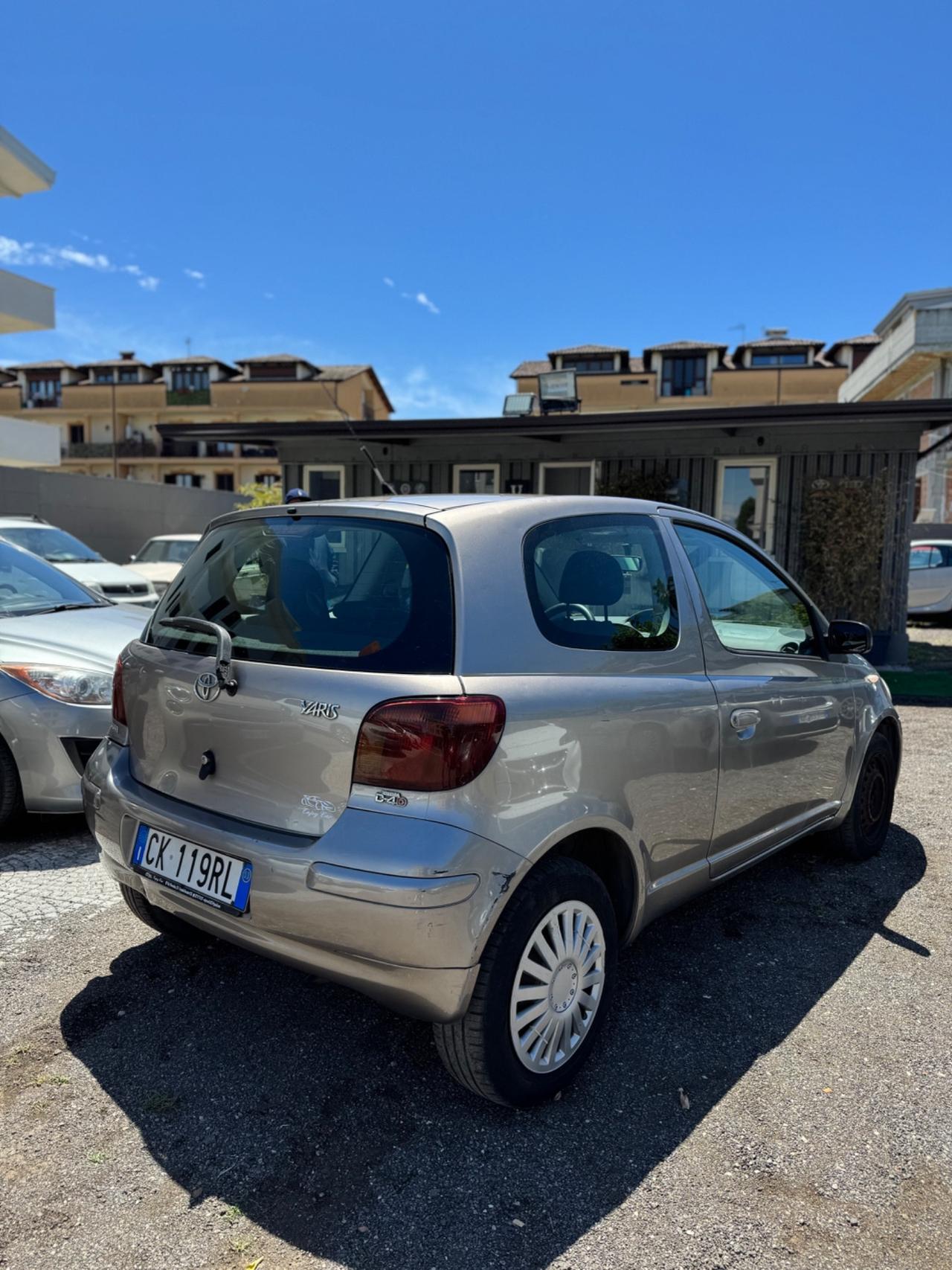 Toyota Yaris 1.4 tdi D-4D cat 3 porte Sol