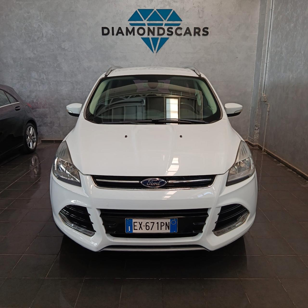 Ford KUGA 2.0 TDCI 4X4 TITANIUM EURO 6