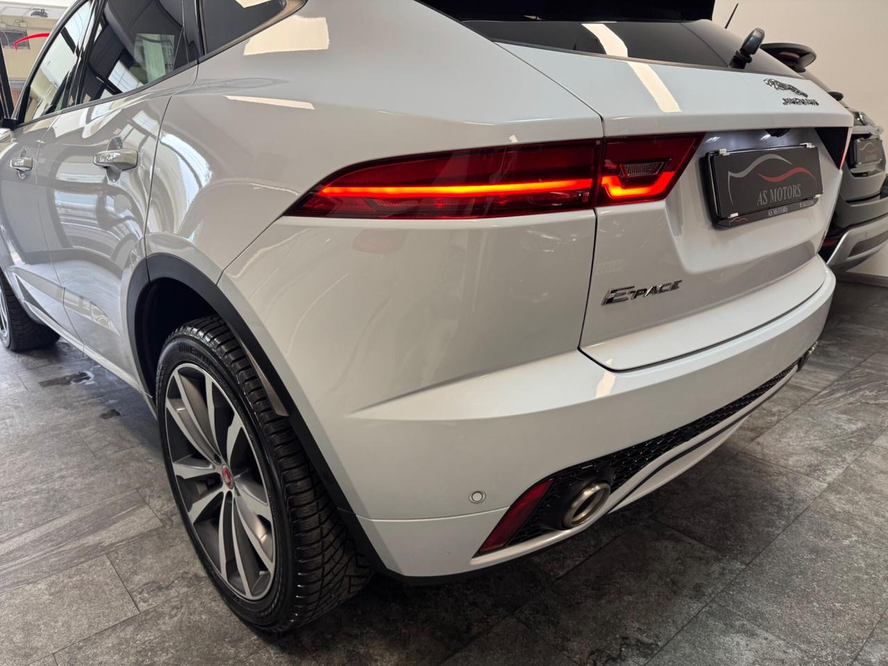 Jaguar E-Pace 2.0D 180 CV AWD R-Dynamic HSE Tetto