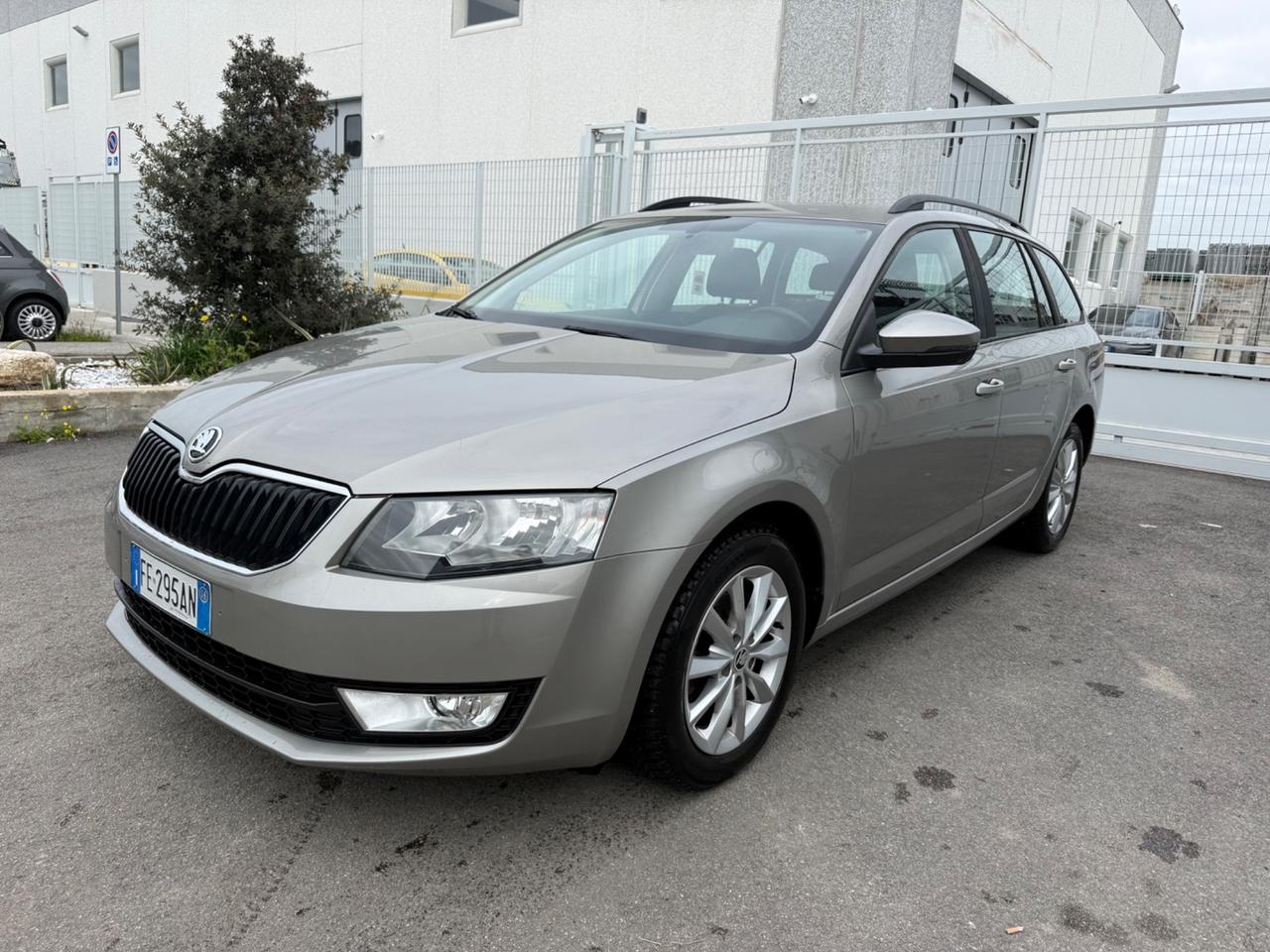 Skoda Octavia 1.6 TDI CR 90 CV Station Wagon