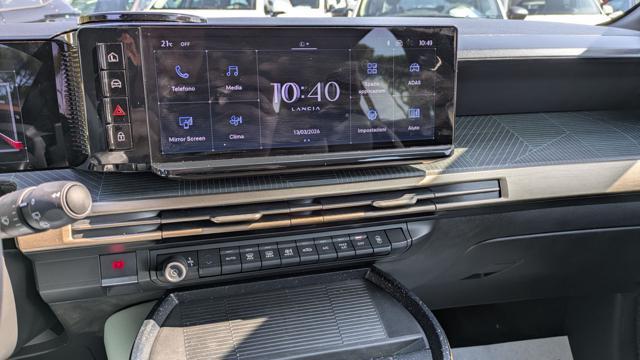 LANCIA Ypsilon Hybrid e-DCT 1.2cc 101cv AUTOM. BLUETOOTH CLIMA