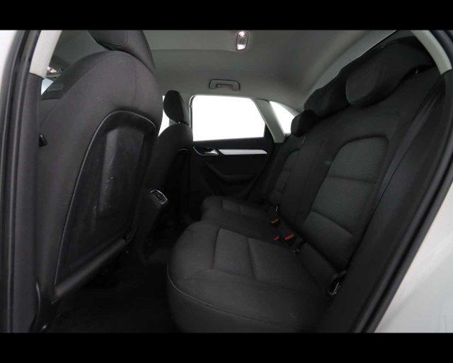 AUDI Q3 2.0 TDI 120 CV Business