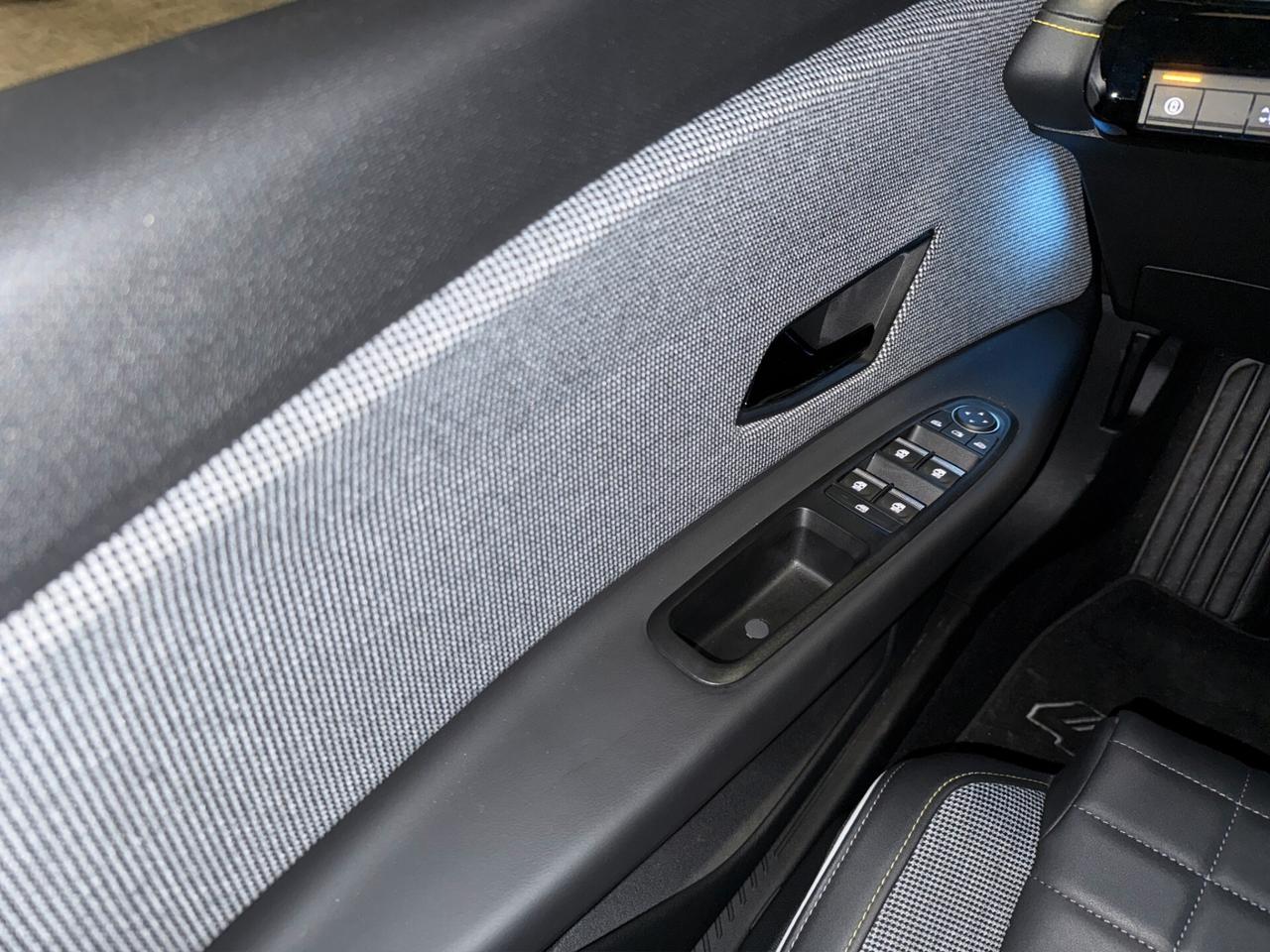 Renault 4 E-Tech Electric 150 CV Comfort Range Iconic