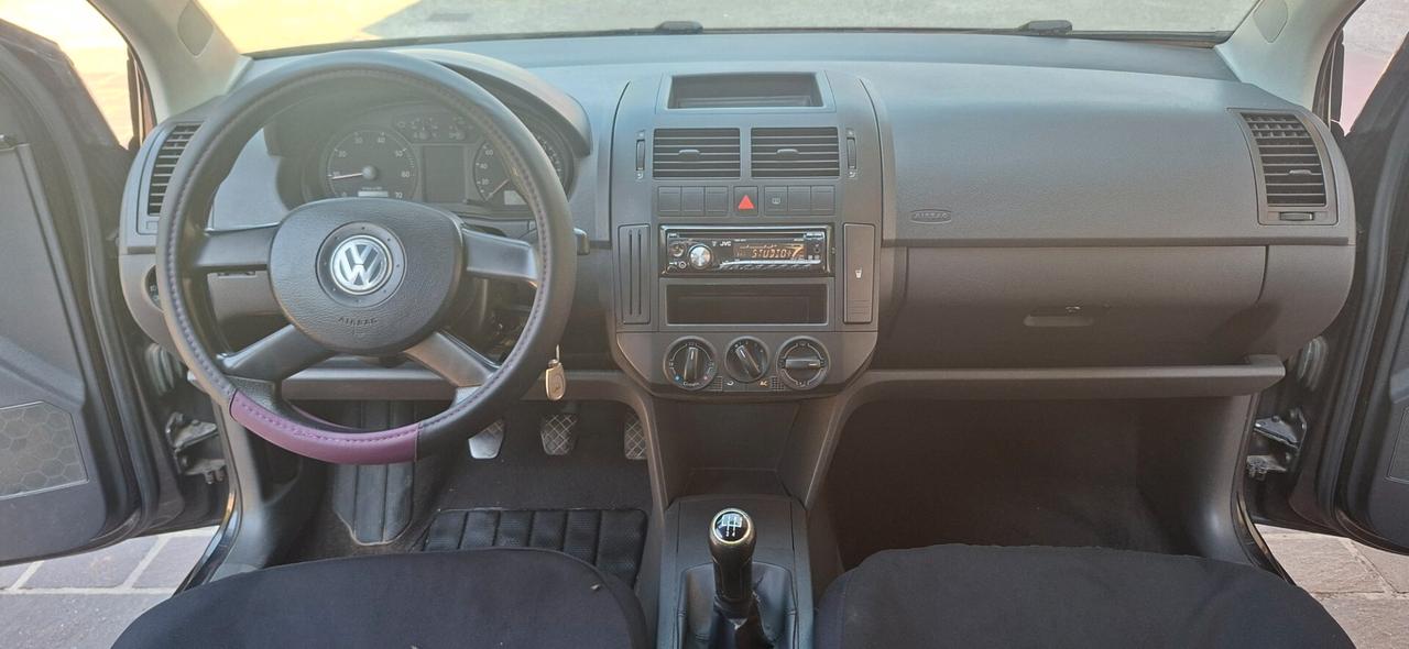 Volkswagen Polo 1.2/64CV 12V 5p. Trendline