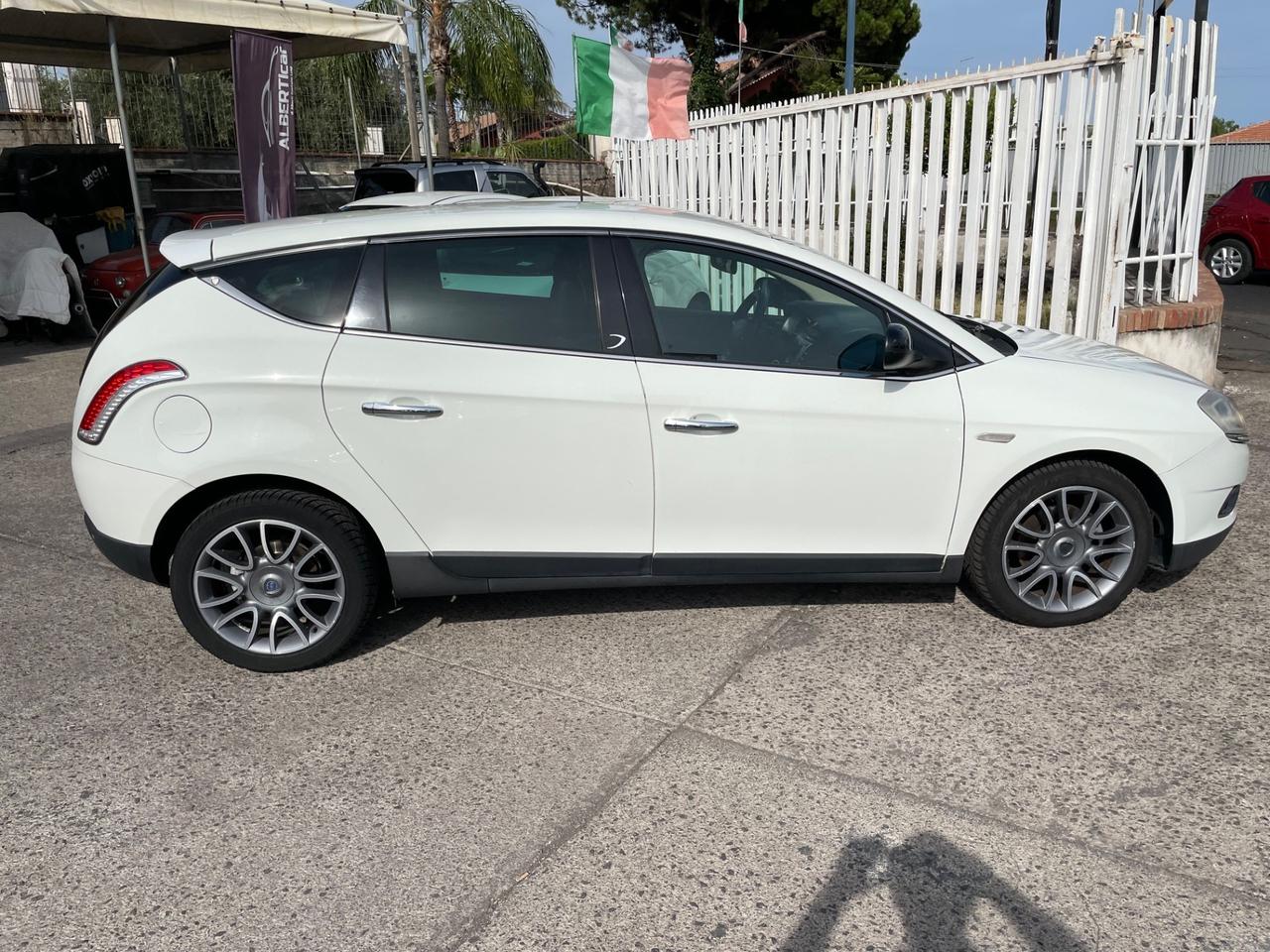 Lancia Delta 1.6 MJT DPF Platino