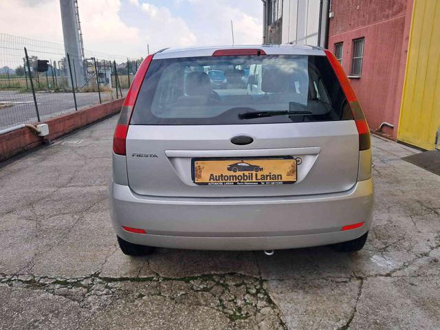 FORD Fiesta 1.4 16V 5p. Ghia ok neopatentati