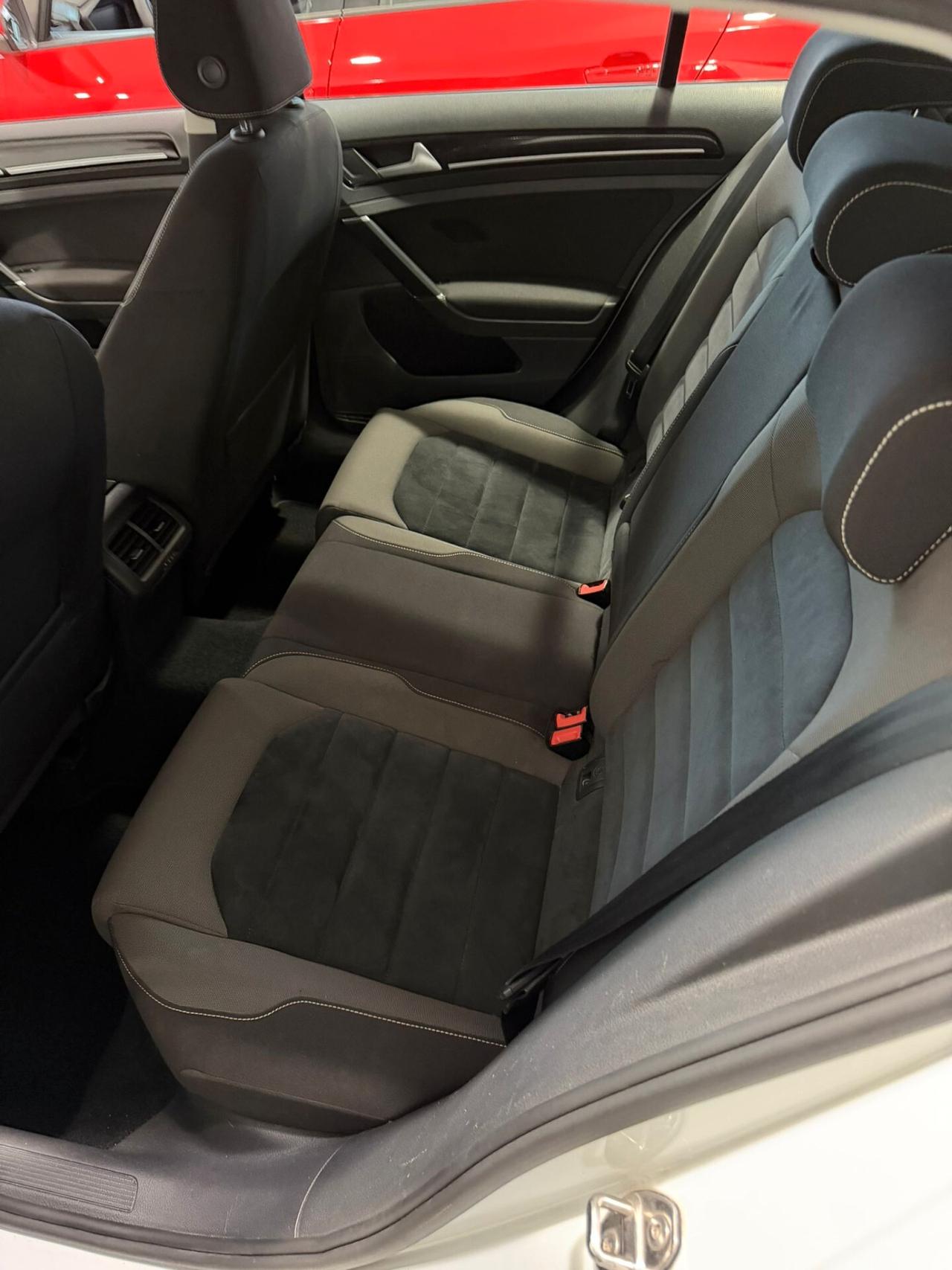 Volkswagen Golf 2.0 TDI 5p. Sport Edition BlueMotion Tech.