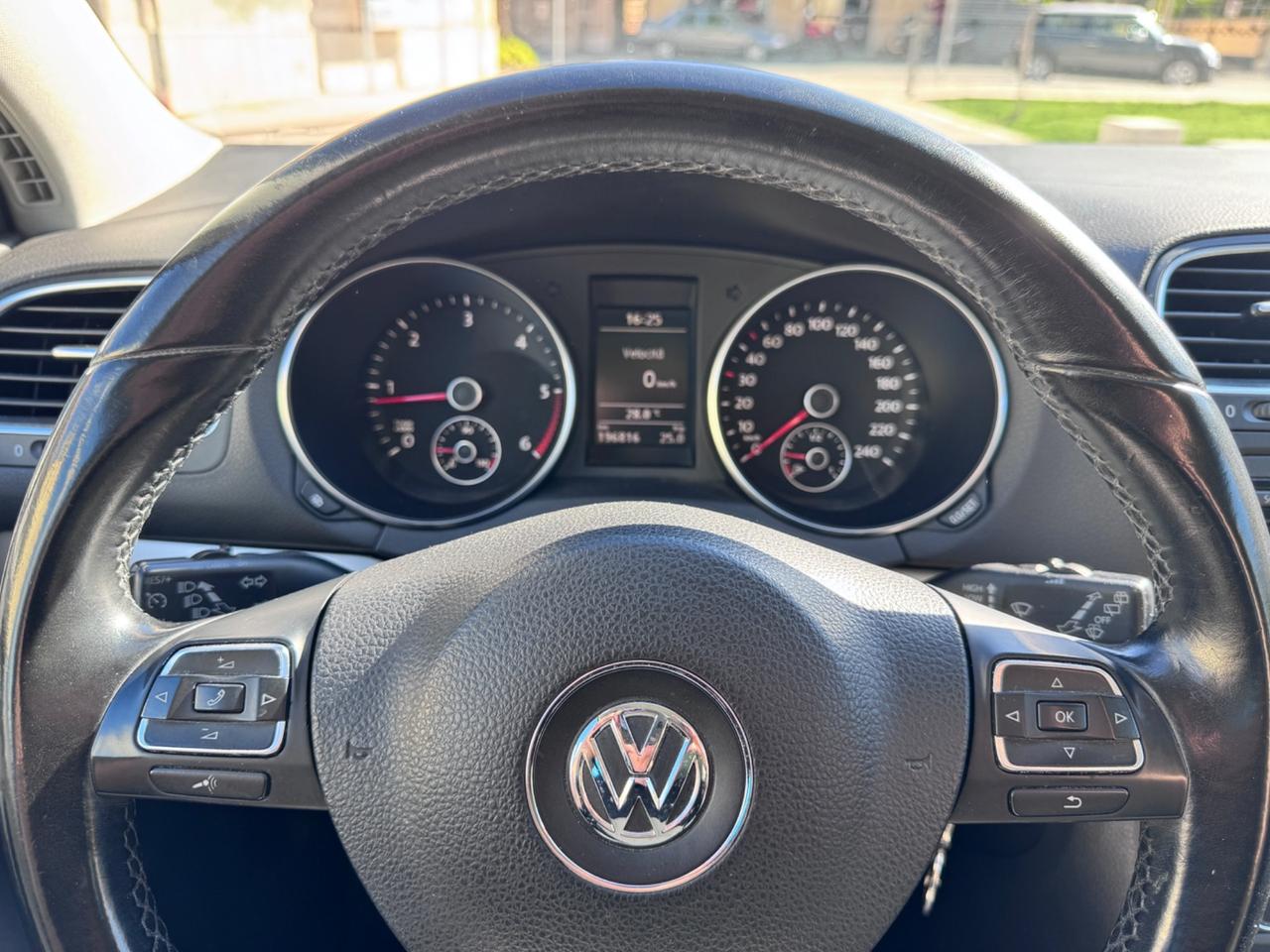 Volkswagen Golf Higline 2.0 TDI 140 cv unipro