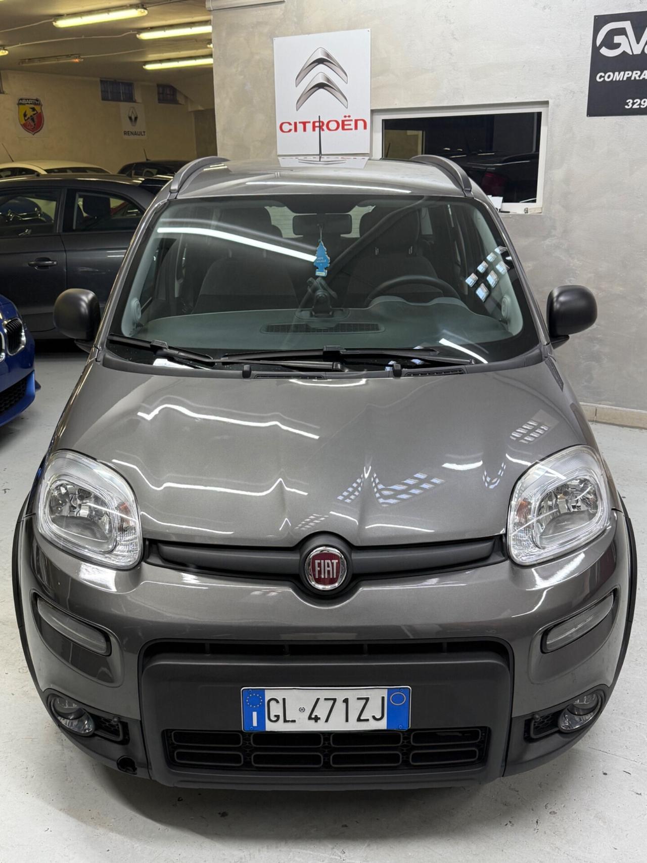 Fiat Panda Hybrid 30.000 km