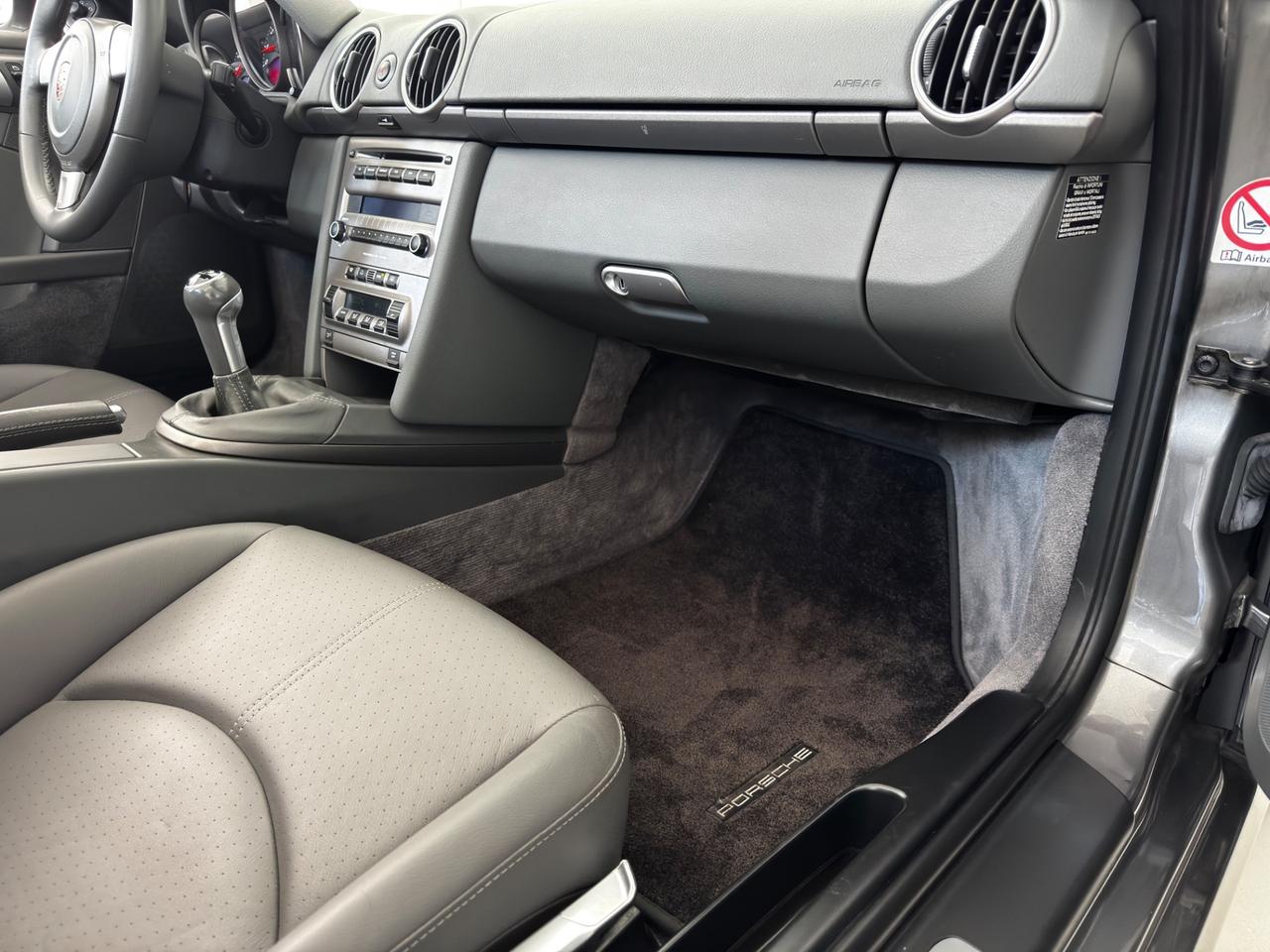 Porsche Boxster 2.7 24V solo 31519 km