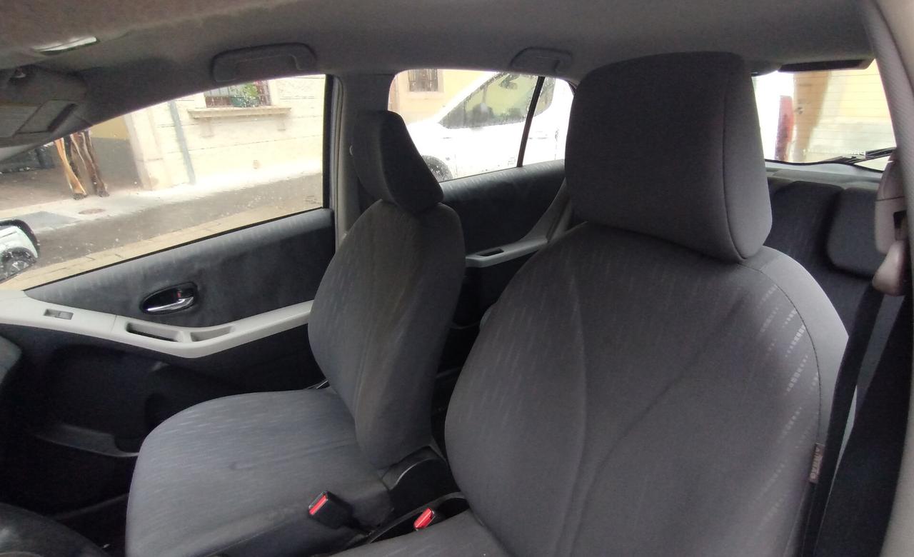 Toyota Yaris 1.3 5 porte M-MT Sol NEOPATENTATI