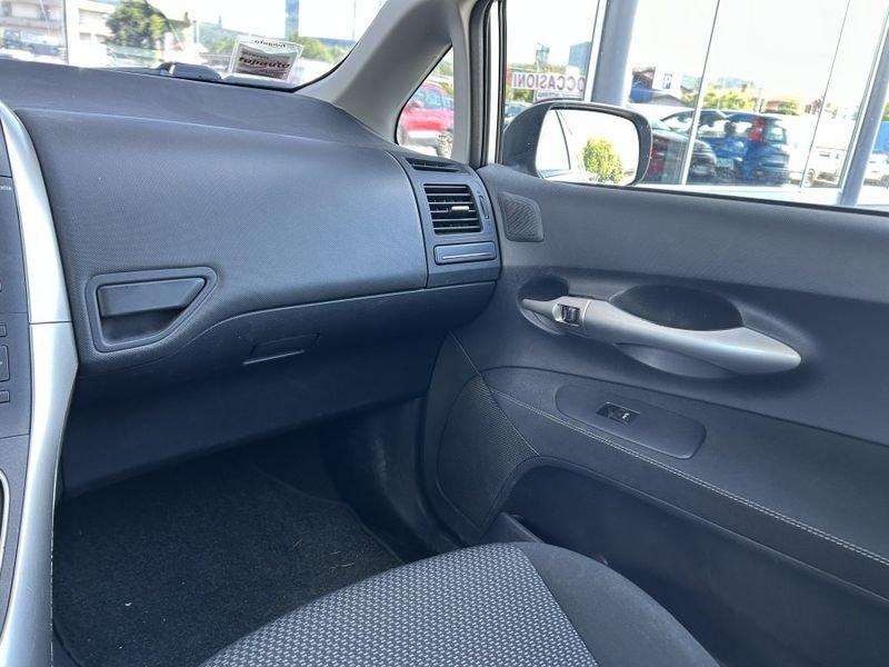 Toyota Auris 1.4 D-4D 5 porte Sol 1 PROPRIETARIO * GARANZIA