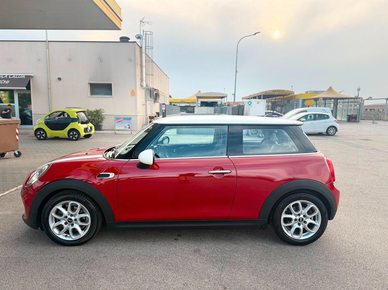 Mini 1.5 Cooper D/PELLE/FULL LED/NAVI/PDC/BELLA