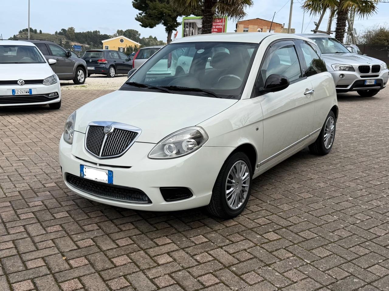 Lancia Ypsilon 1.2 69 CV Diva