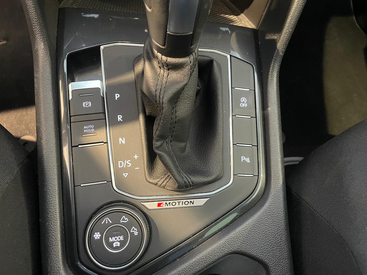 Volkswagen Tiguan 2.0 TDI SCR DSG 4MOTION Sport BMT