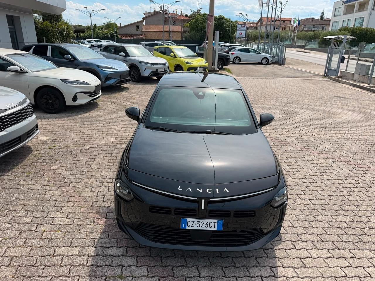Lancia Ypsilon Hybrid e-DCT Edizione Cassina