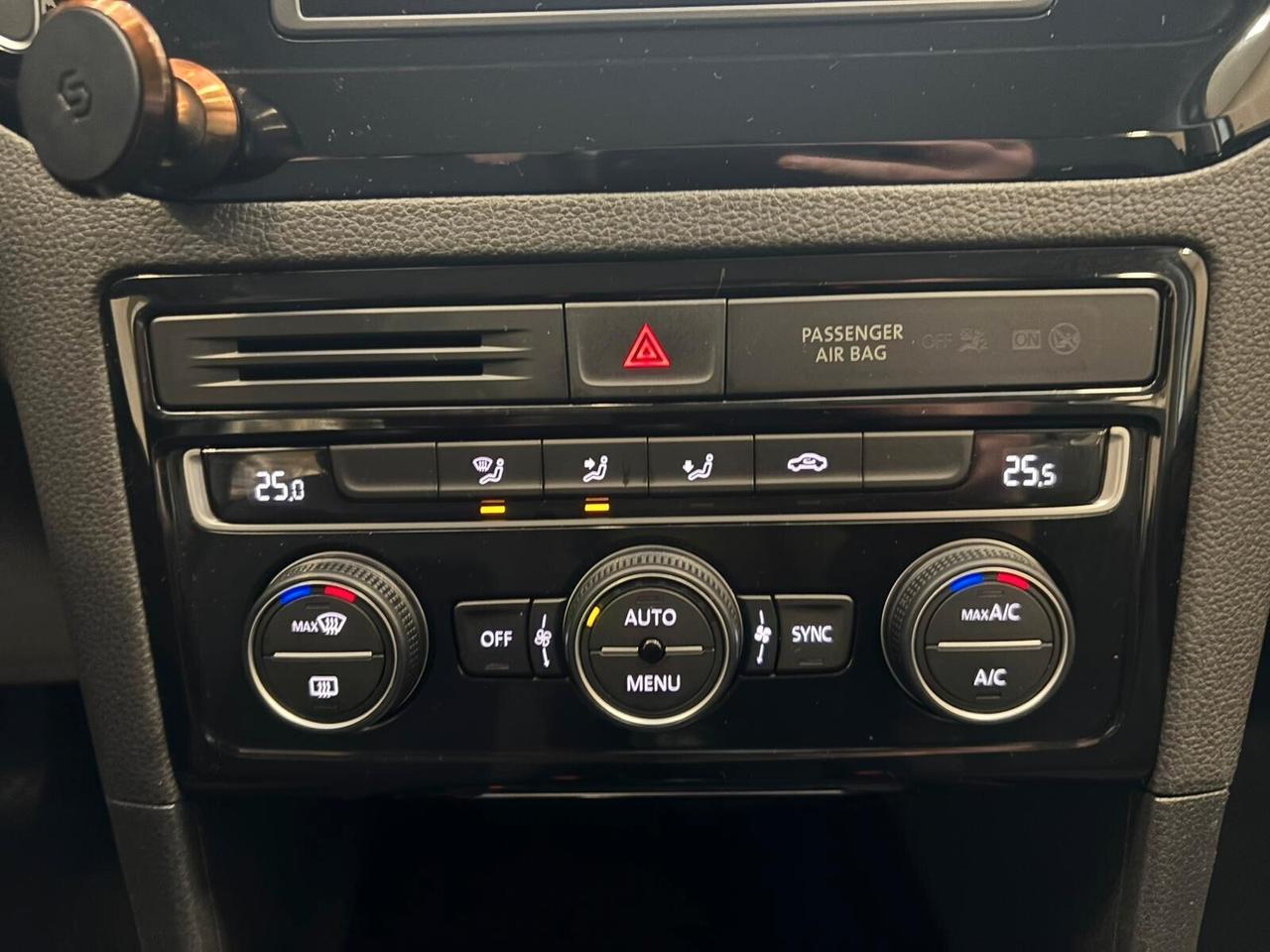 Volkswagen Golf 1.6 TDI 110CV *PARI AL NUOVO*