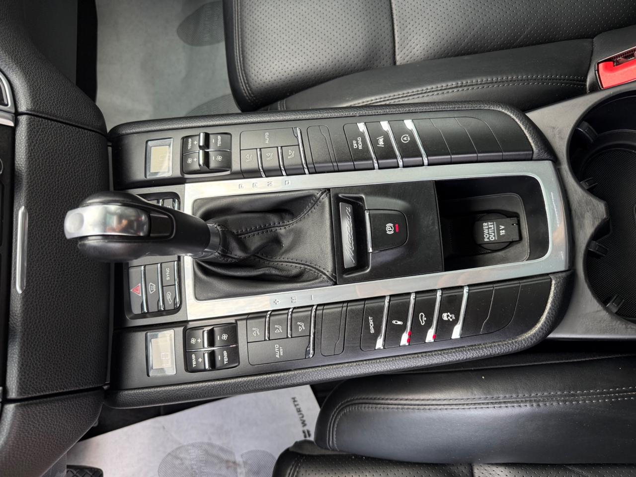 Porsche Macan 2.0 PDK 252CV TETTO APRIBILE.SOSPENSIONI PNE