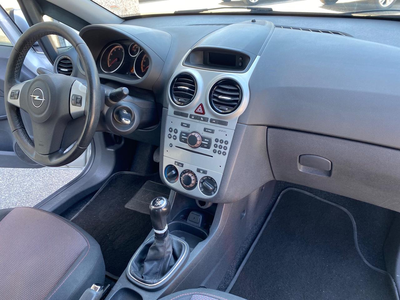 Opel Corsa 1.2 85CV 3 porte GPL - 2012