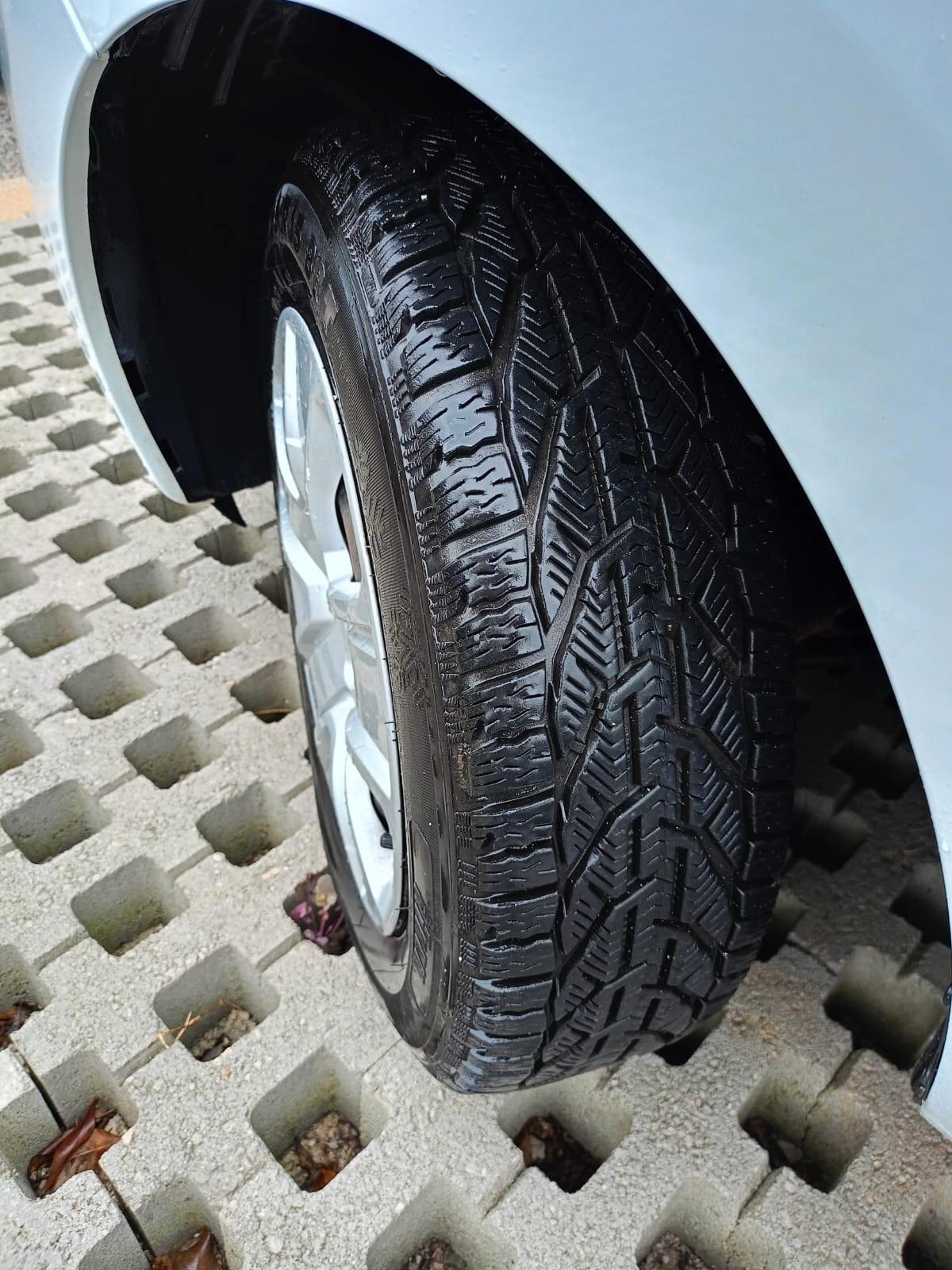 Dacia Lodgy Stepway 1.5 Blue dCi 8V 115CV 7 posti