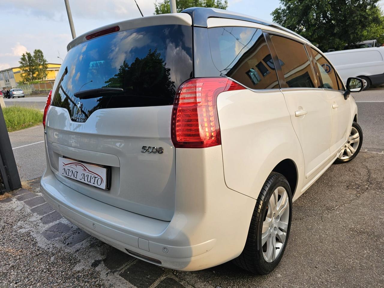 Peugeot 5008 1.6 120cv BlueHdi S&S Allure*Navi*Tetto*Euro6*