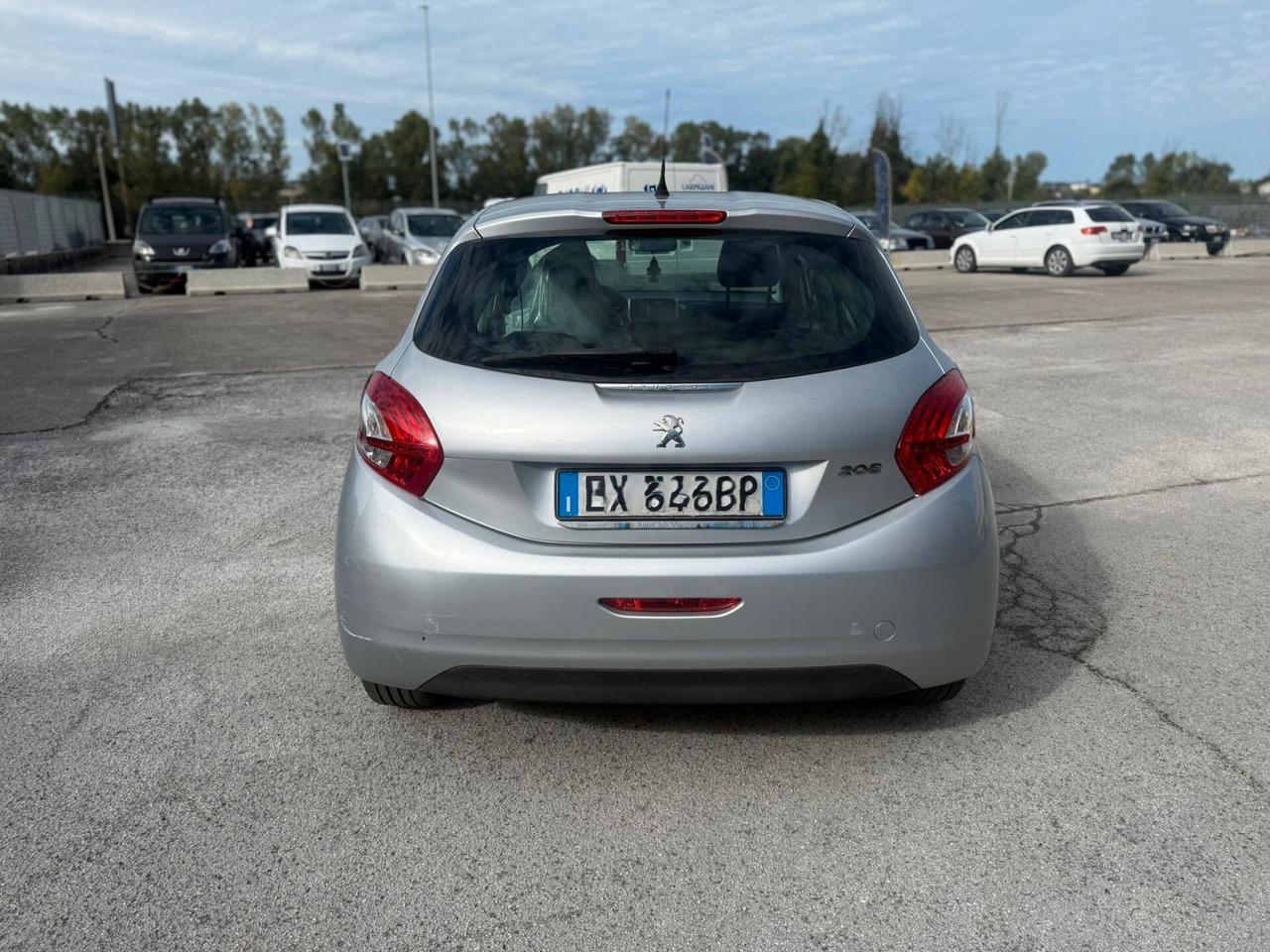 PEUGEOT 208 1.4 GPL 2014 EXPORT